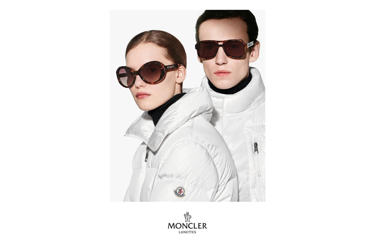 Sunglasses Woman Moncler Bellux  ML0173 52T