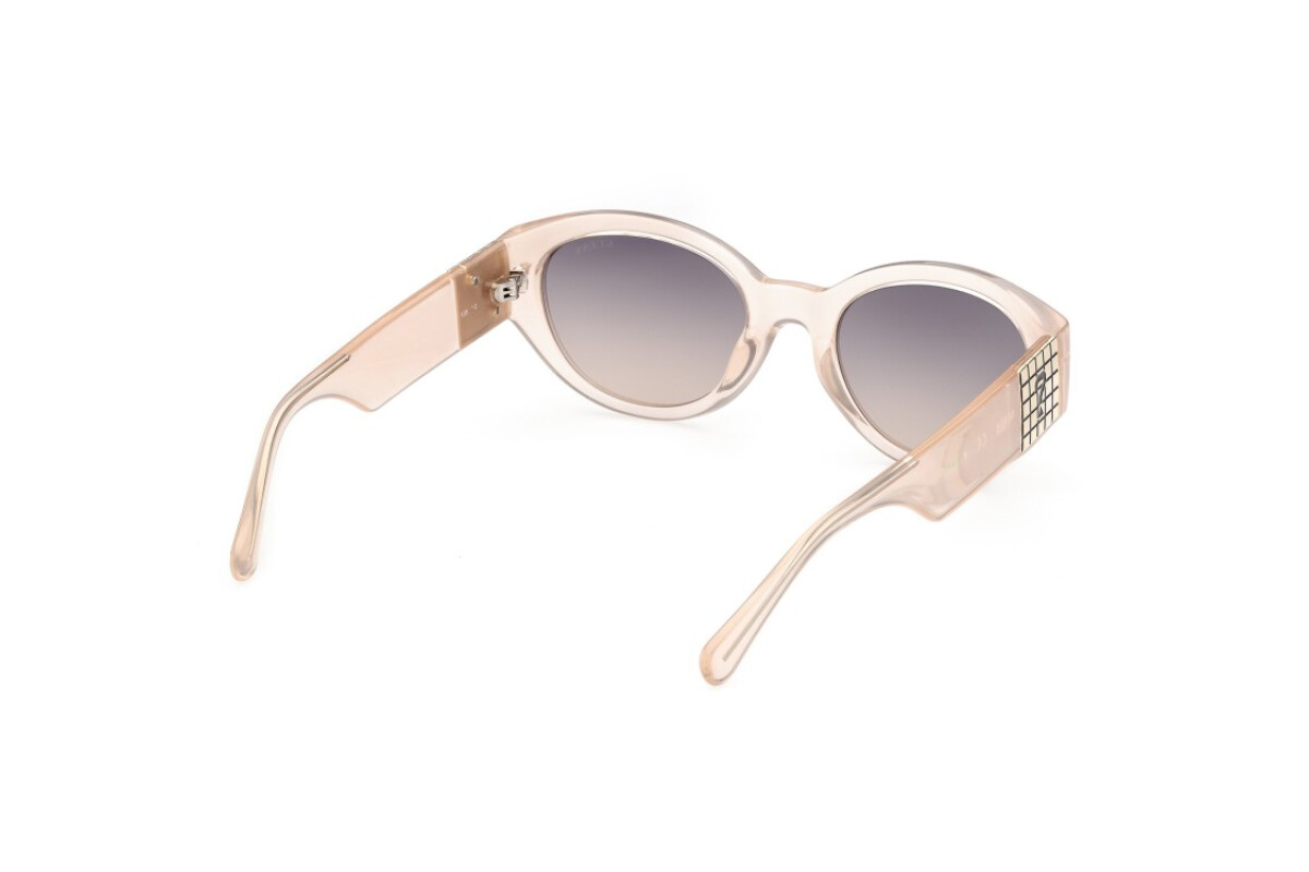 Lunettes de soleil Femme Guess  GU8241 57B